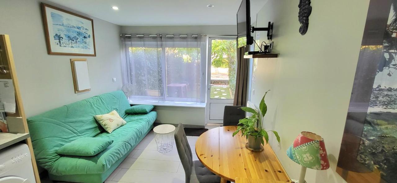 Residences Les Sansonnets "Appartements & Studios" Jonzac Zewnętrze zdjęcie