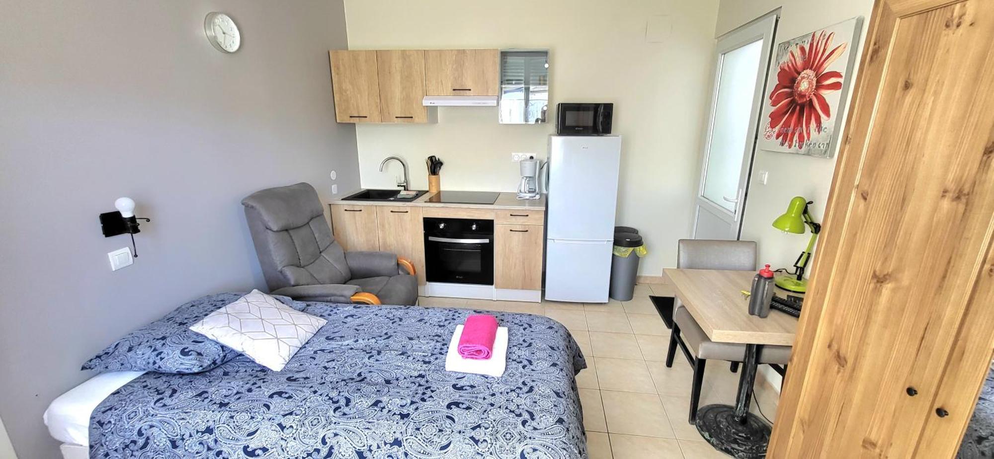 Residences Les Sansonnets "Appartements & Studios" Jonzac Zewnętrze zdjęcie